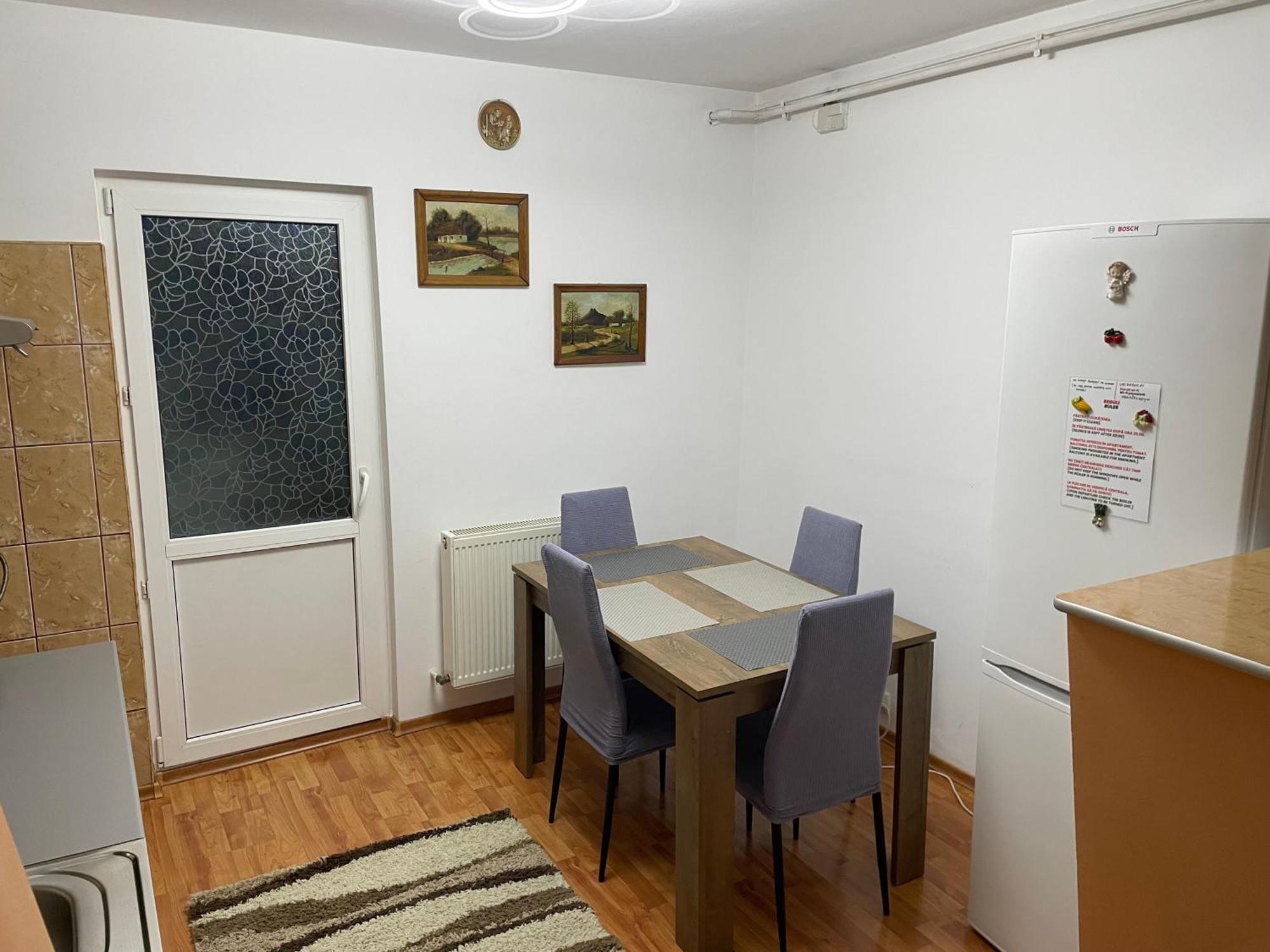 Apartament Petrosani Exterior photo